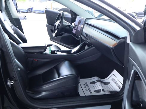 Used 2019 Tesla Model 3 Long Range RWD image 35