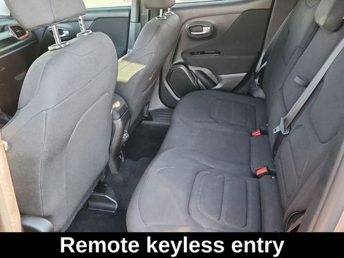 Used 2020 Jeep Renegade Latitude image 11
