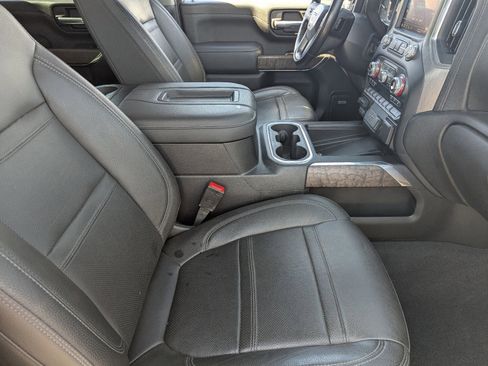 Used 2021 GMC Sierra 2500 Denali w/ Denali Ultimate Package image 12