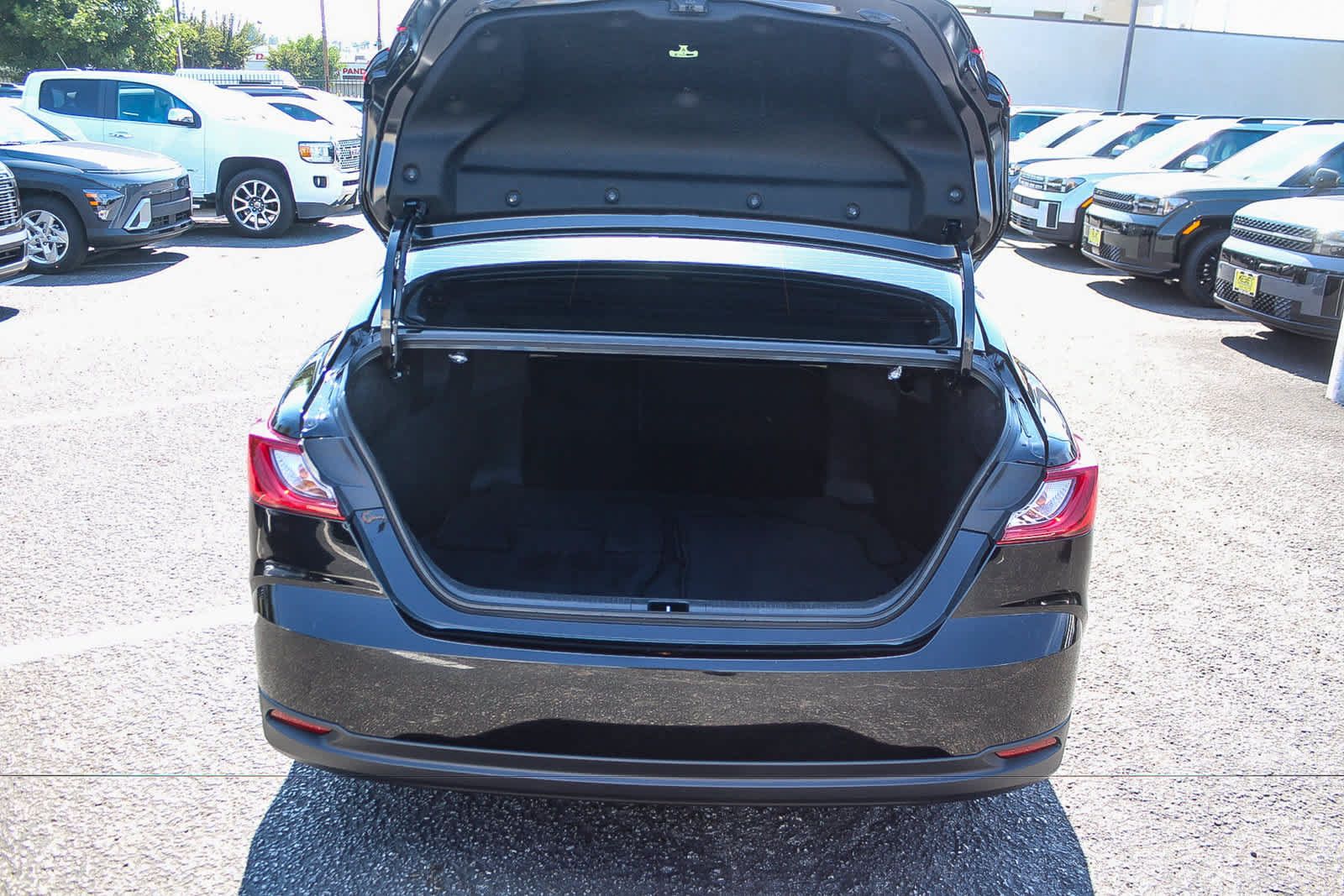 Used 2026 Toyota Camry LE w/ Convenience Package FWD image 36