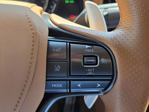 Used 2024 Lexus LC 500 Coupe w/ Touring Package RWD image 26