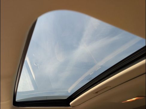 Used 2009 Saturn Vue XR w/ Premium Trim Package image 9