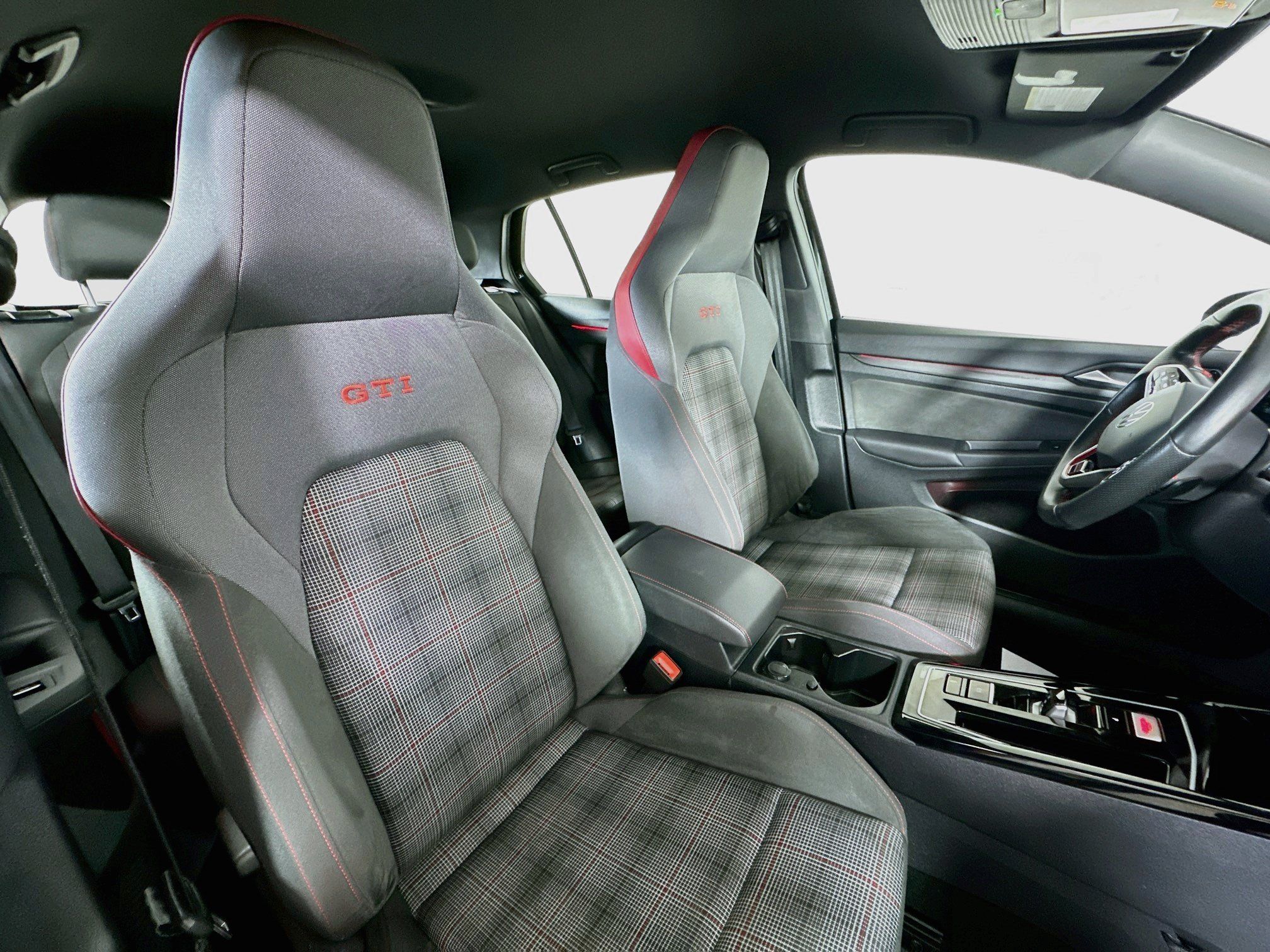 Certified 2024 Volkswagen GTI S FWD image 25