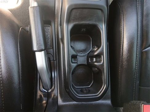 Used 2021 Jeep Wrangler Unlimited Sahara image 23