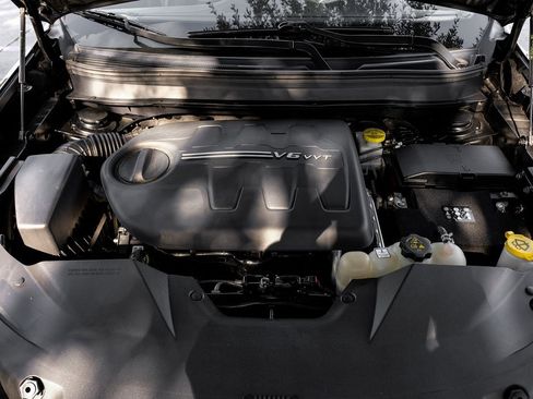 Used 2022 Jeep Cherokee Limited image 7