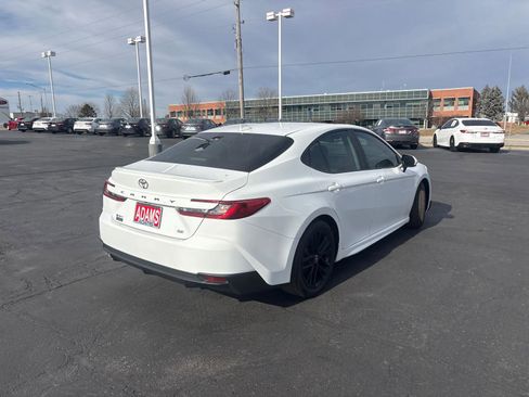 Certified 2025 Toyota Camry SE image 8