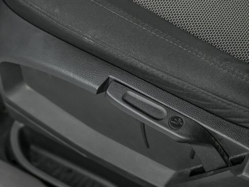 Used 2020 Ford Transit Connect XL image 19