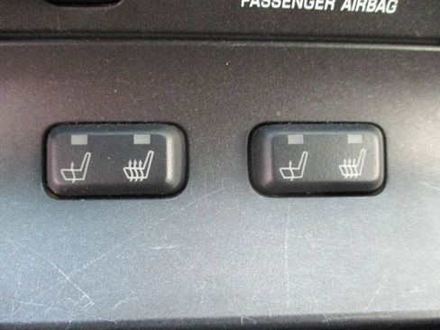 Used 2003 Ford Thunderbird image 15