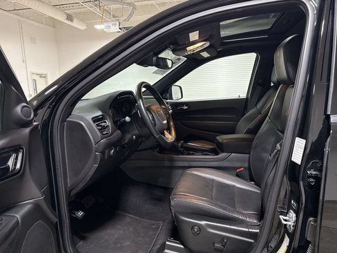 Used 2025 Dodge Durango GT AWD/4WD image 4