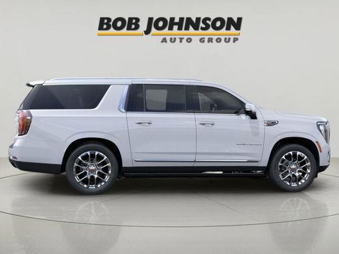 New 2026 GMC Yukon XL Denali w/ Sun & Power Step Package image 5