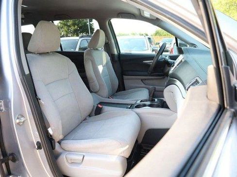 Used 2019 Honda Pilot LX image 24