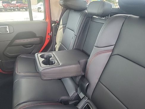 New 2025 Jeep Gladiator Rubicon w/ Safety Group image 11