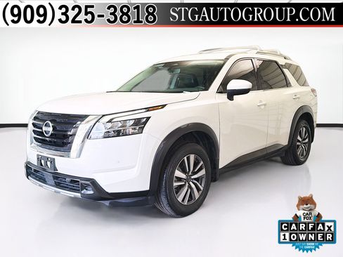 Used 2023 Nissan Pathfinder SL FWD image 1