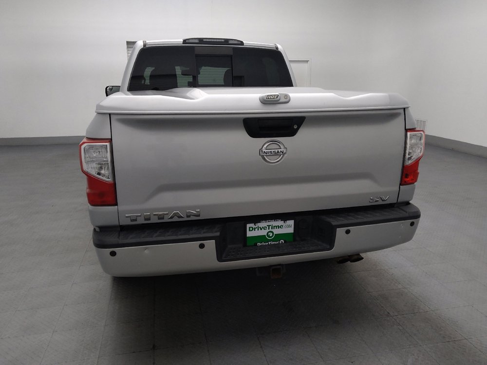 Used 2017 Nissan Titan SV RWD image 6