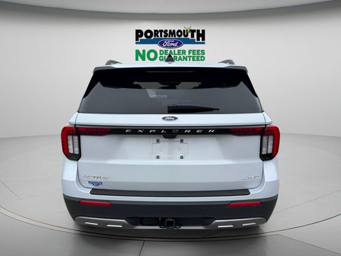 New 2026 Ford Explorer Active w/ Active Comfort Package AWD/4WD image 14