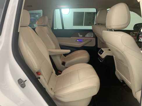 Used 2021 Mercedes-Benz GLS 450 4MATIC image 43