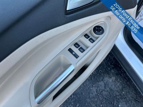 Used 2016 Ford Escape SE w/ Equipment Group 201A image 13
