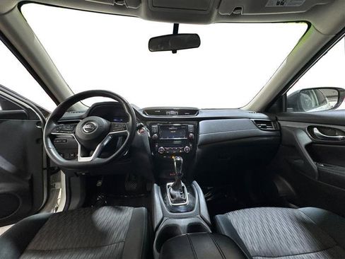 Used 2018 Nissan Rogue SV AWD/4WD image 13