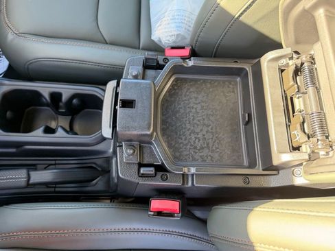 New 2026 Jeep Gladiator Mojave image 25