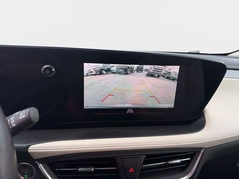 Used 2024 Buick Encore GX Avenir w/ Avenir Convenience Package AWD/4WD image 24