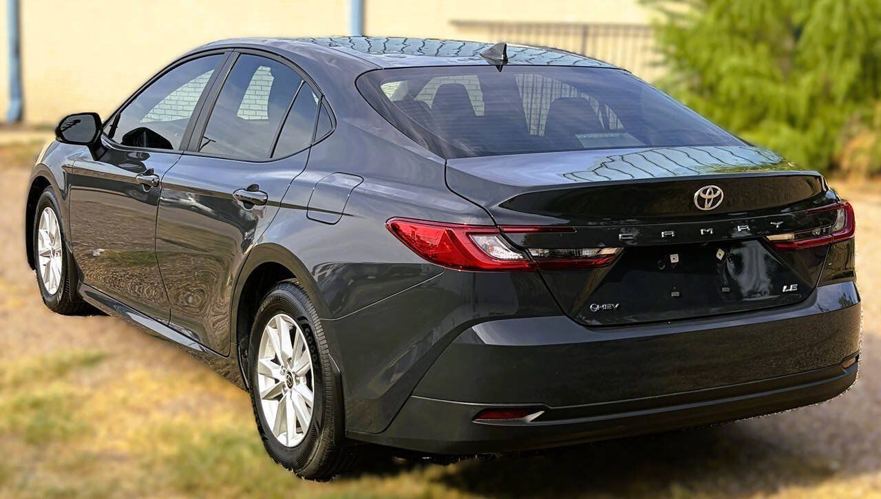 Used 2025 Toyota Camry LE w/ Convenience Package FWD image 11