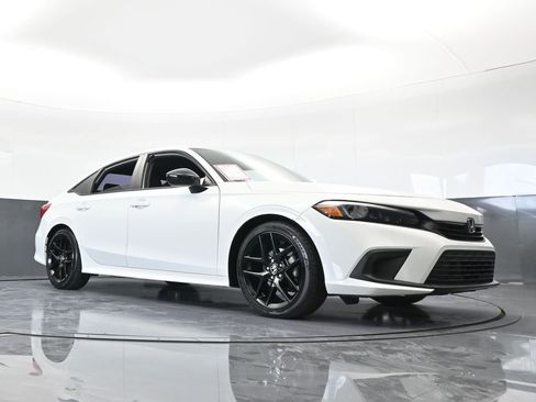 Used 2024 Honda Civic Sport image 61