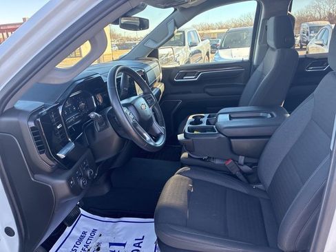 Used 2025 Chevrolet Silverado 1500 LT image 13