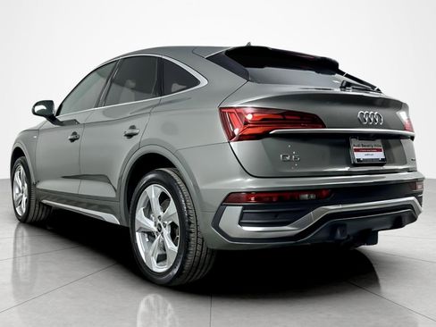 Used 2023 Audi Q5 2.0T Premium w/ Convenience Package image 3