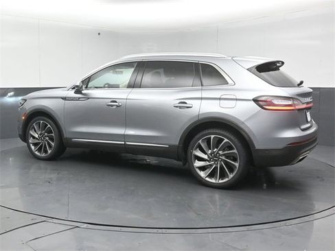 Certified 2022 Lincoln Nautilus Reserve w/ Equipment Group 201A image 5