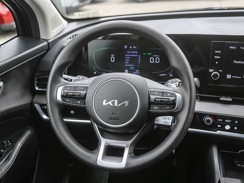 Certified 2023 Kia Sportage LX AWD/4WD image 16