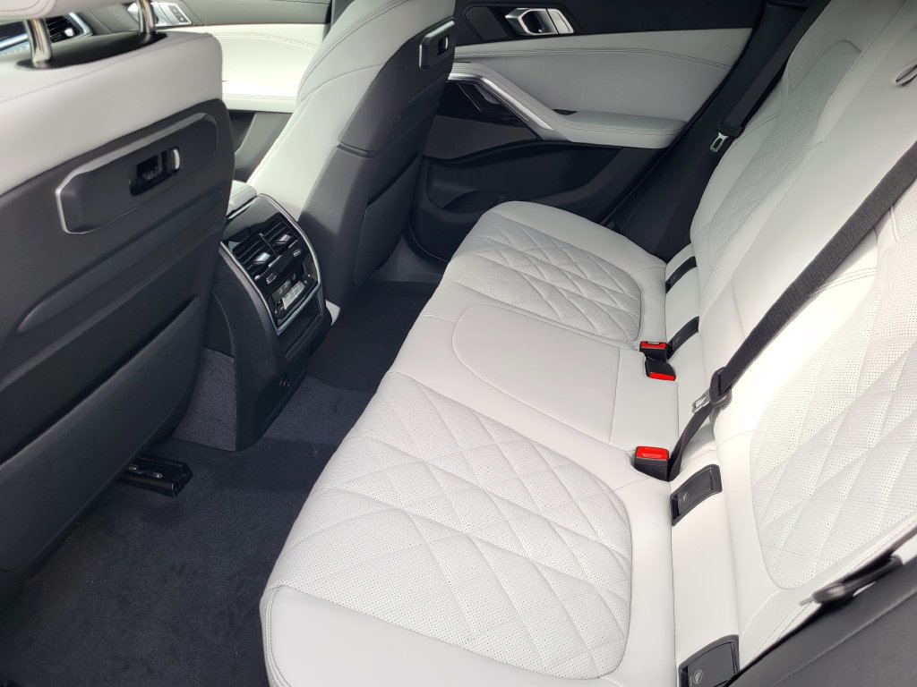 New 2027 BMW X6 xDrive40i AWD/4WD image 12