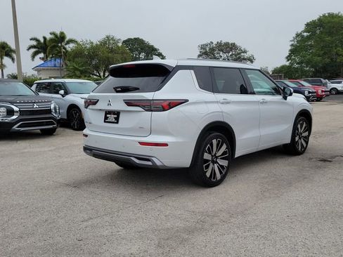 New 2026 Mitsubishi Outlander SEL FWD image 6