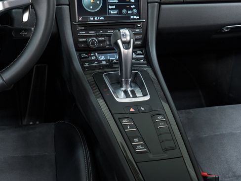 Certified 2014 Porsche 911 GT3 image 26