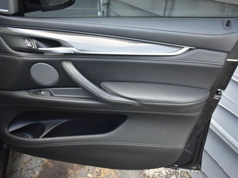 Used 2017 BMW X6 M AWD/4WD image 36