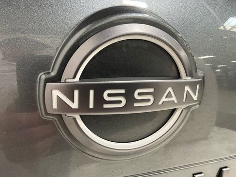 Used 2025 Nissan Rogue SV AWD/4WD image 29