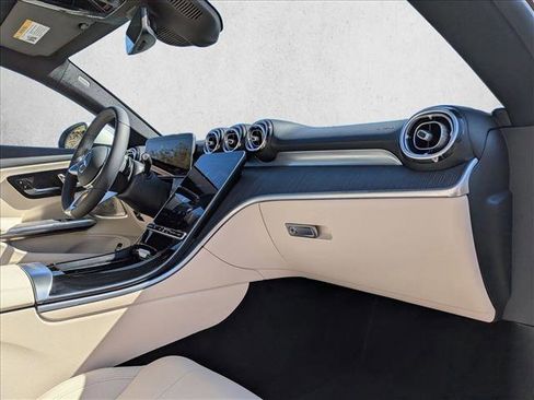 Used 2026 Mercedes-Benz CLE 300 4MATIC Coupe image 21