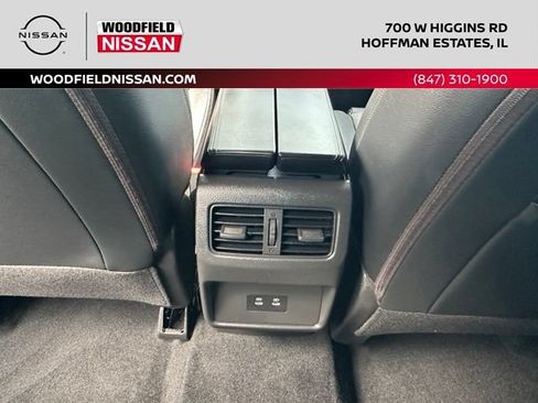 Used 2024 Nissan Rogue SL AWD/4WD image 27