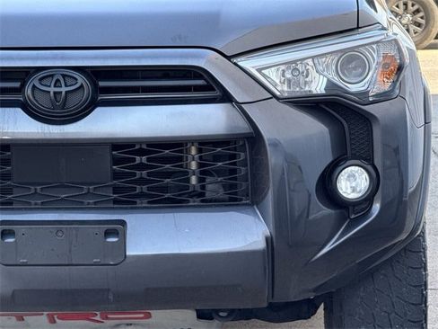 Used 2020 Toyota 4Runner SR5 Premium image 7
