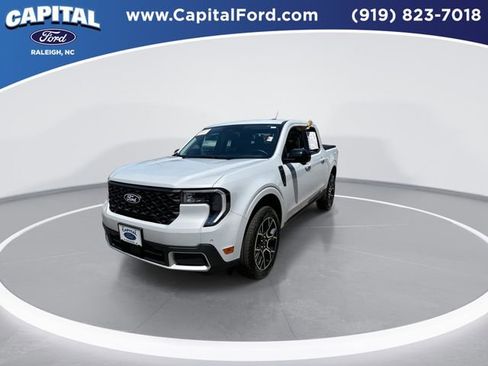 Certified 2025 Ford Maverick Lariat AWD/4WD image 4