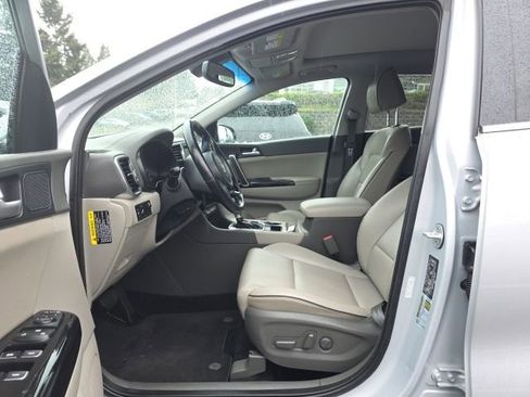 Used 2019 Kia Sportage EX w/ EX Premium Package image 9