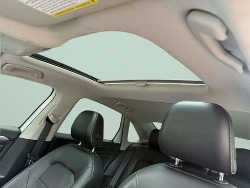 Used 2022 Volkswagen Jetta SE image 28