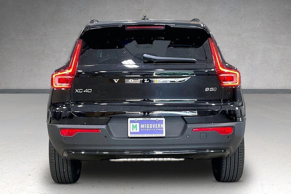 New 2026 Volvo XC40 B5 Ultra w/ Protection Package Premier AWD/4WD image 4