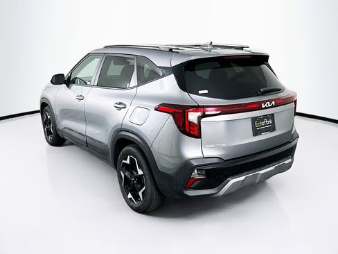 Used 2025 Kia Seltos S image 5