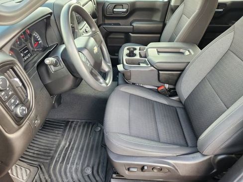 Used 2023 Chevrolet Silverado 1500 Custom AWD/4WD image 13