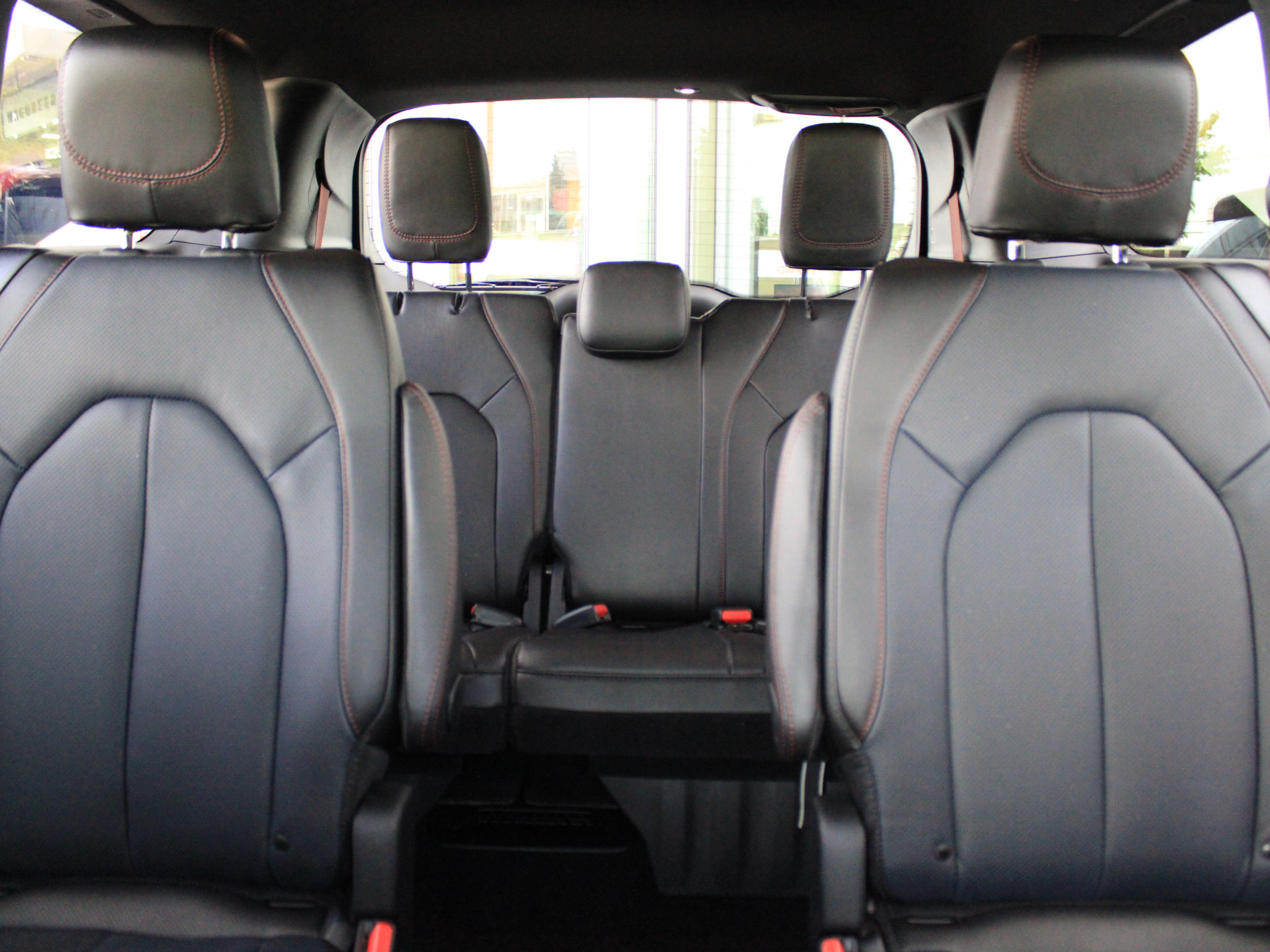 New 2027 Chrysler Pacifica Select FWD image 35