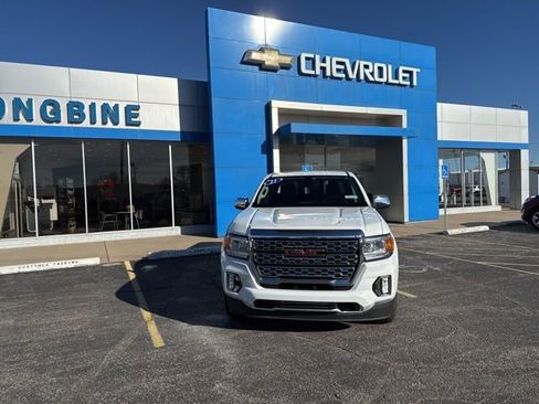 Used 2021 GMC Canyon Denali image 2