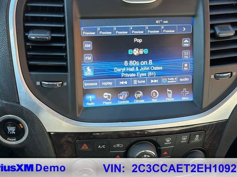 Used 2014 Chrysler 300 C image 28