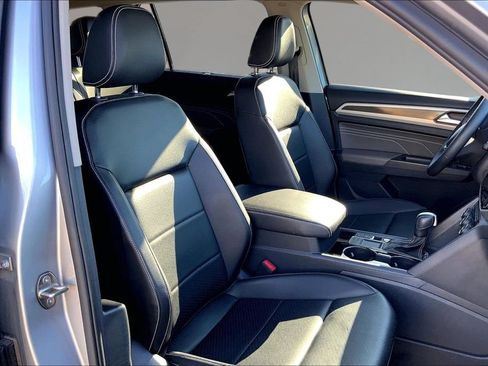 Certified 2023 Volkswagen Atlas SE FWD image 7
