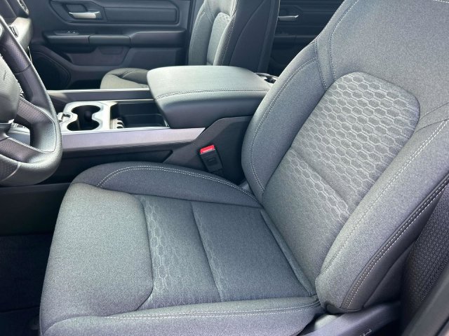 New 2027 RAM 1500 Express AWD/4WD image 22