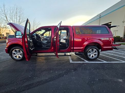 Used 2017 Ford F150 Platinum w/ Equipment Group 701A Luxury image 21